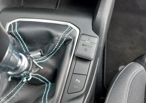 Ford Focus cena 32900 przebieg: 116000, rok produkcji 2019 z Wrocław małe 667